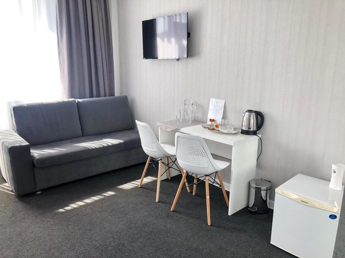 Medelean Hotel Comrat Luaran gambar