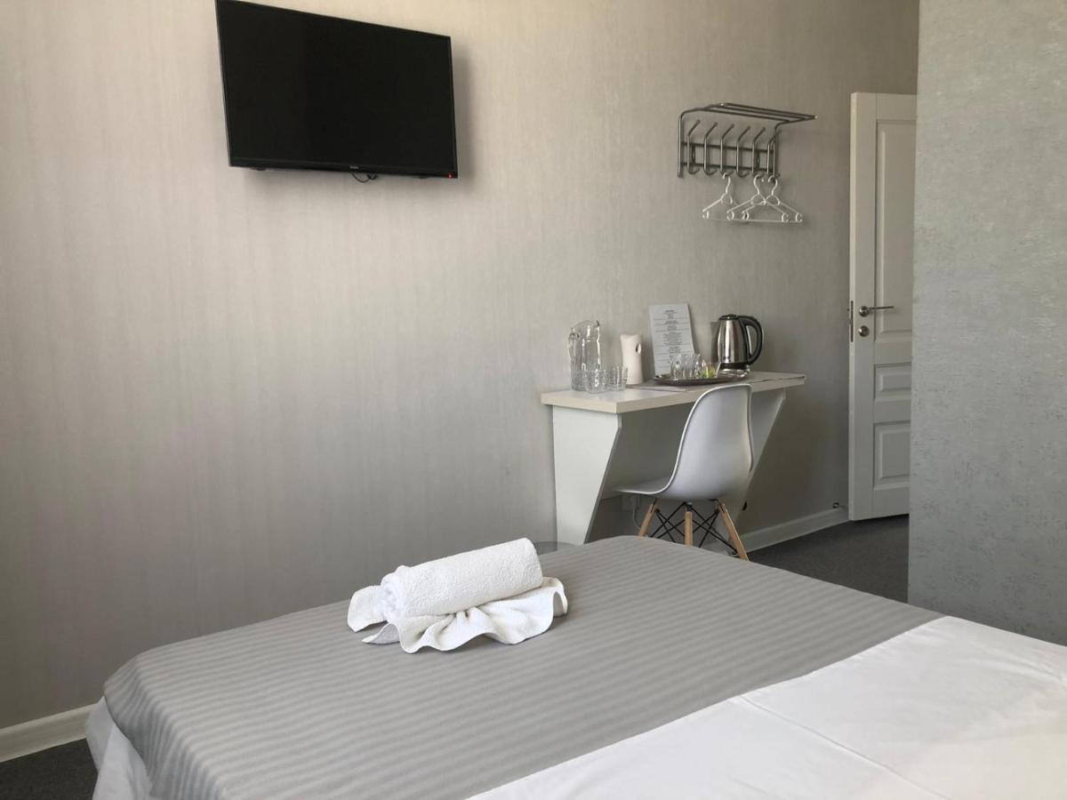 Medelean Hotel Comrat Luaran gambar